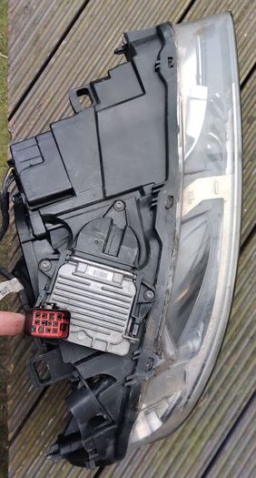Volvo S60 V60 Headlight Left 31420263