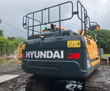 Hyundai  140