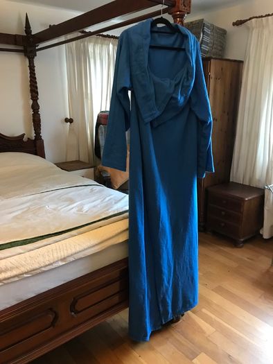 New blue wrap around snuggie blanket