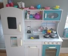 Toy kitchen
