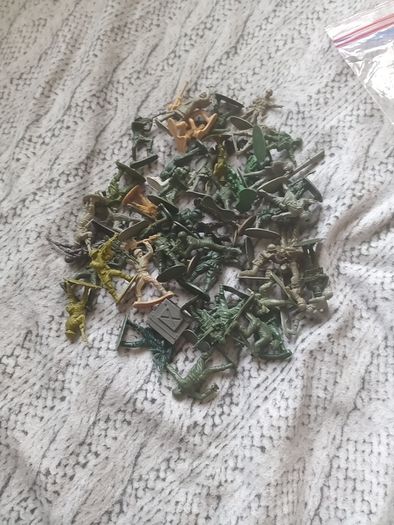 plastic soldiers
