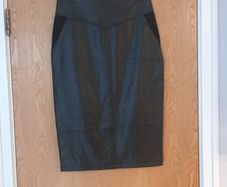 River Island  Black Faux Leather/Stretch  Material  A-Line  Skirt.   S. 14..  NEw - No Paper Tag.