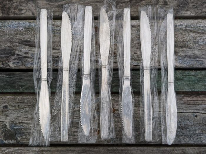 Dining knives set