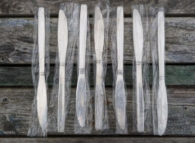 Dining knives set