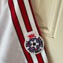 Man Utd retro jersey Image 3