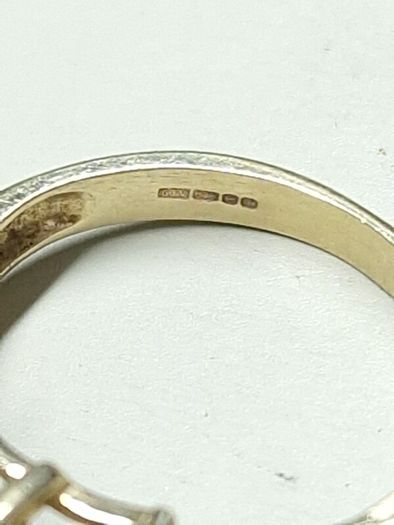 Vintage 9ct Gold Three Stone Ring