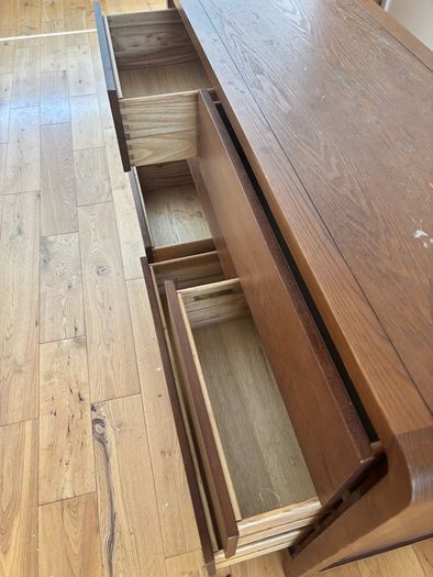willis & gambier chest of drawers