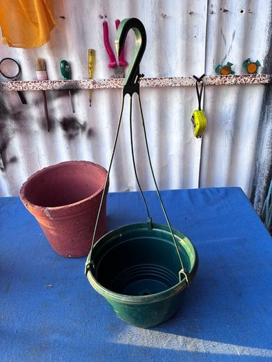 2 terracotta pots and 1 plastic hanging basket