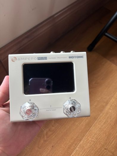 Guitar processor Hotone Ampero mini