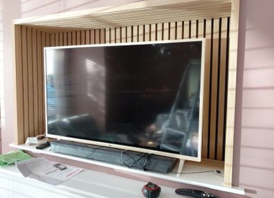 LG TV 43" with panasonic sound bar