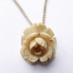 Vintage Dainty Flower Pendant Necklace 1/20 12K Gold Plated . length 16"