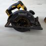 DeWalt DCS578N 54V FlexVolt 190mm Circular Saw and battery Image 4