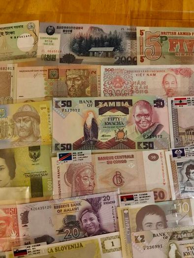 World banknotes 70