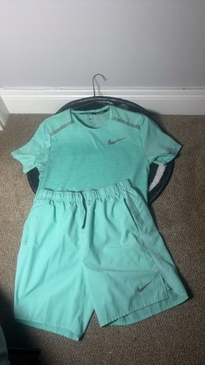 Nike Miller Series 2 Piece Small Set