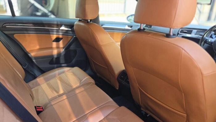 2016 VW Golf / Sunroof / Only 58k km / Fresh NCT