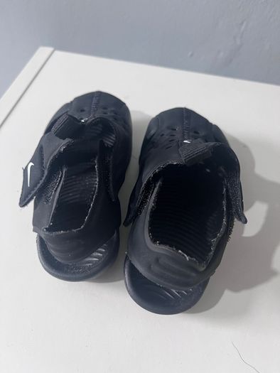 nike baby sandals