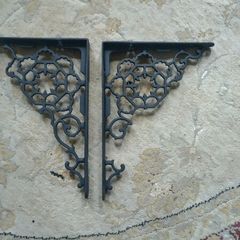 Shelf brackets