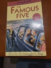 The Famous Five. five go to smuglers top