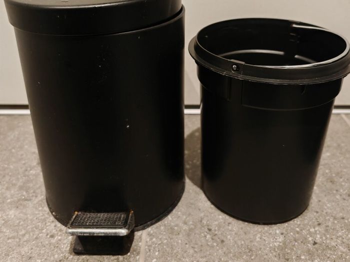 Black Pedal Bin with Removable Inner Bucket