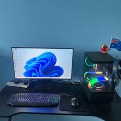 Pc gaming bundle ( mint condition)