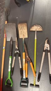 Garden Tools Bundle - Spades Fork Loppers and Edging Tool
