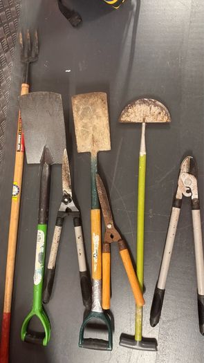 Garden Tools Bundle - Spades Fork Loppers and Edging Tool