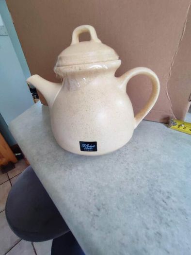 Set Of 2 Beige Tea  And Coffee Pot  St. Michael's House Pottery Dublin