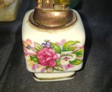 Beautiful Japanese Porcelain Table Lighter, Postage Available