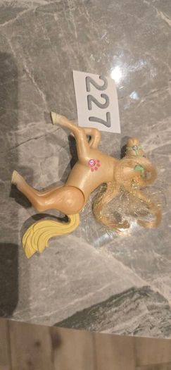 4e Each Selection 1 - Horses and Ponies 1993 1994 Littlest Pet Shop LPS Vintage Kenner
