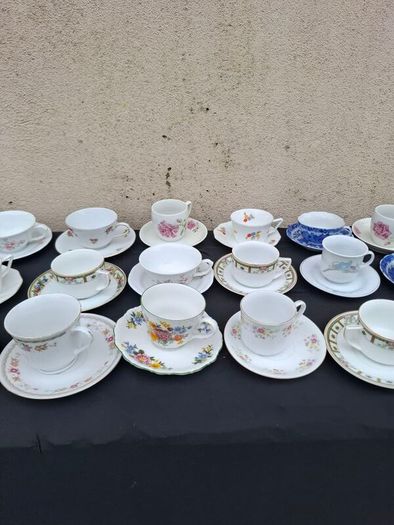 20 china tea cups and saucers postage possible