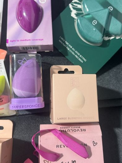Different brand brand new makeup sponges