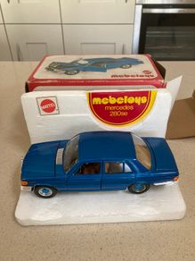 Mercedes 280 SE Mattel Mebetoys Scale 1/28