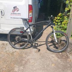 Felt Q220 Xlarge Refurbed.