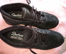 Skechers Air-Cooled Memory Foam
