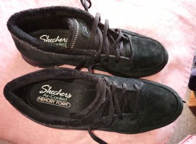 Skechers Air-Cooled Memory Foam