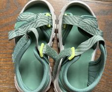 Quechua hiking sandals