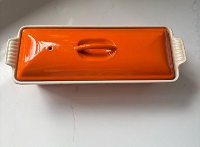 le creuset cast iron terrine with press