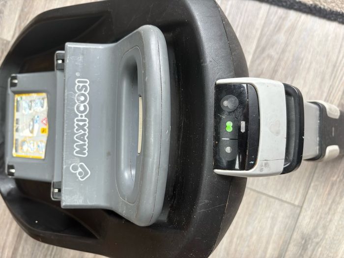 Maxi Cosi family fix isofix base