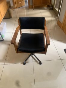 Captains chair