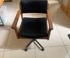 Captains chair