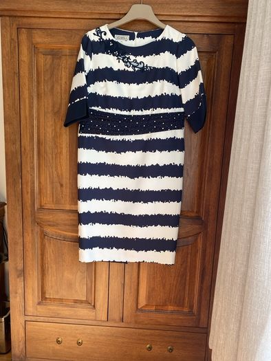 Ladies dress
