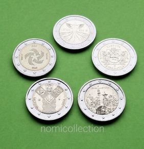 Commemorative Uncirculated 5 x 2 Euro coins.