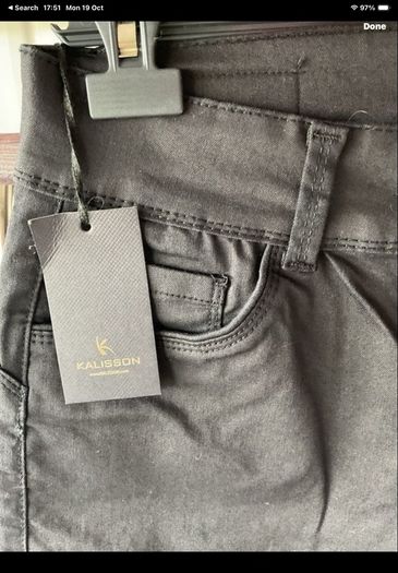 trousers  Bnwt kalisson size 40 black stretch with embellishments