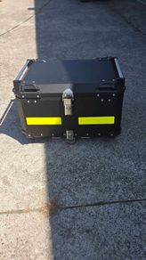 motorcycle topbox