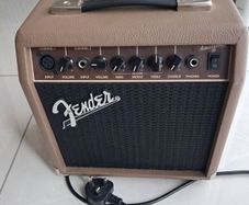 Fender Acoustasonic 15