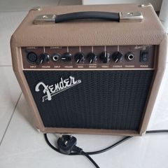 Fender Acoustasonic 15