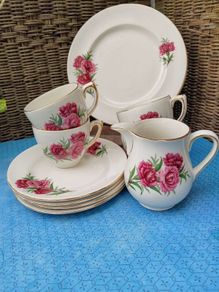 Carrigaline, vintage tea set, vintage cups