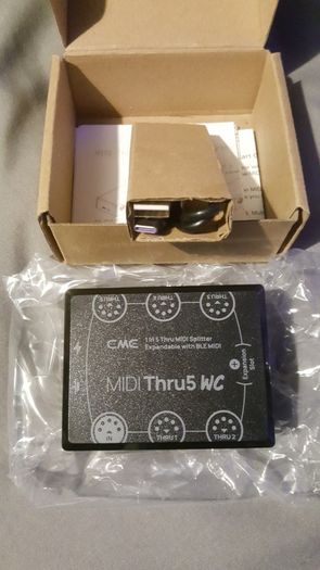 CME Midi Thru 5 WC - new 1 in 5 out midibox