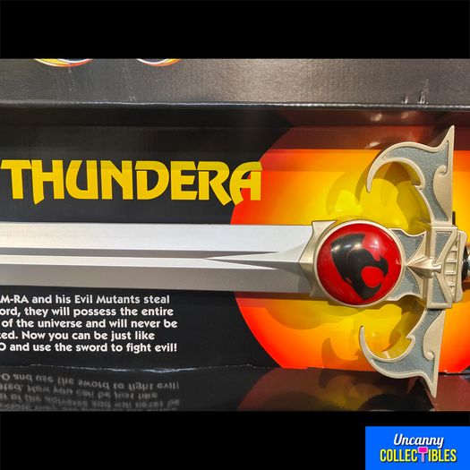 Thundercats Sword of Omens Trick or Treat Studios Light Up Prop Replica