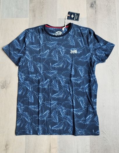 Baileys t-shirt - Medium - NEW
